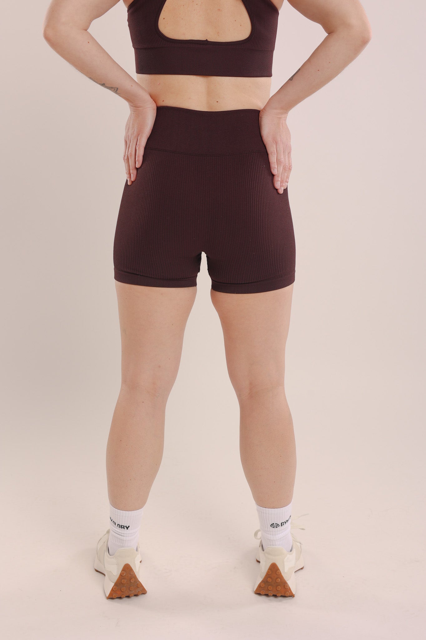 Short - JOY - prune